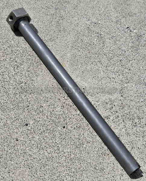 Case IH Internationa IH Farmall: 380B, 385, 395, 484, 485, 584, 585, 595, 684, 685, 695, 884, 885, 895, 2400, 2500, Hydro 84 Tie Rod Tube
