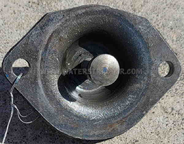 Ford/Nholland 230A, 231, 233, 234, 333, 334, 335, 530A, 531, 532, 2000, 2110, 2120, 2150, 2300, 2310, 2600, 2600N, 2600R, 2600V, 2610, 2810, 2910, 3000, 3055, 3100, 3110, 3120, 3150, 3300, 3310, 3330, 3400, 3500, 3 Cover, Steering Gear Box
