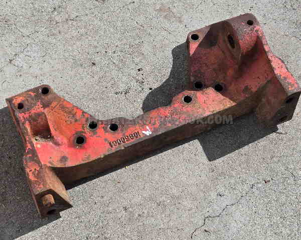 Case IH Internationa 1066, 1086 Before SN 15069, 1466, 1486 Before SN 9879, 1566 After SN 7115, 1568 After SN 7206, Ih: 1586 Before SN 10694, 3588 Before SN 8911 With 1-3/8" Pto, 3788 With 1-3/4" Pto Drawbar Support