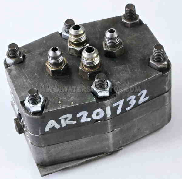Deere 4030, 4040, 4050, 4055, 4230, 4240, 4250, 4255, 4430, 4440, 4450, 4455, 4555, 4560, 4640, 4755, 4760, 4840, 4955, 4960 Steering Metering Pump