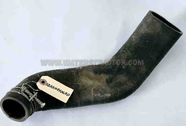 Ford/Nholland 1320 (01/87 - 05/98), 1520 (01/87 - 12/97), 1620 (12/92 - 02/97), 1715 (02/93 - 08/97) Hose, Air Intake