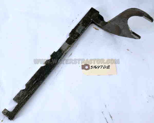 Case IH Internationa Farmall H: 1/39-12/53 After SN 19379, Farmall Hv: 1/39-12/53 After SN 19379 Shifter Rail With Fork, 4TH & 5TH
