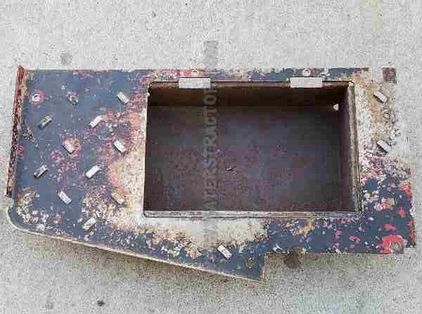 Step, Platform Assy, LH with Toolbox