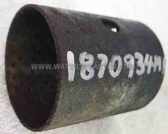 Massey Ferguson Bushing, Lift Shaft With Oil Spot