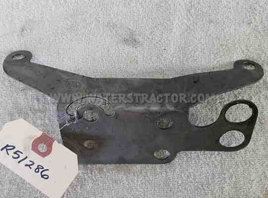John Deere Retainer