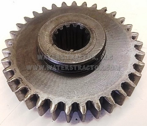 John Deere Powershaft Sliding Drive Gear - 34 T