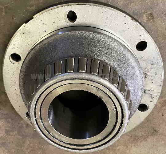 John Deere Housing, Differential