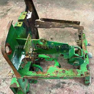 John Deere Support, Lower Panel