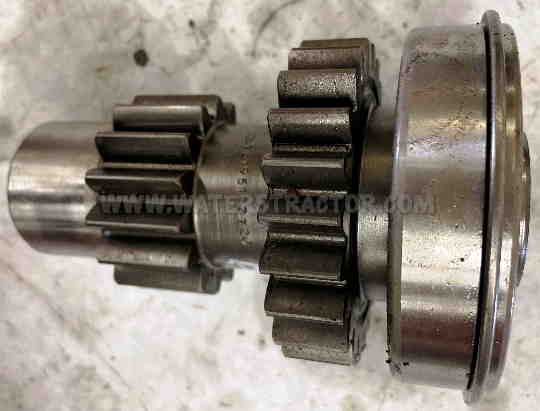 Ford New Holland Shaft, 15/23 Teeth