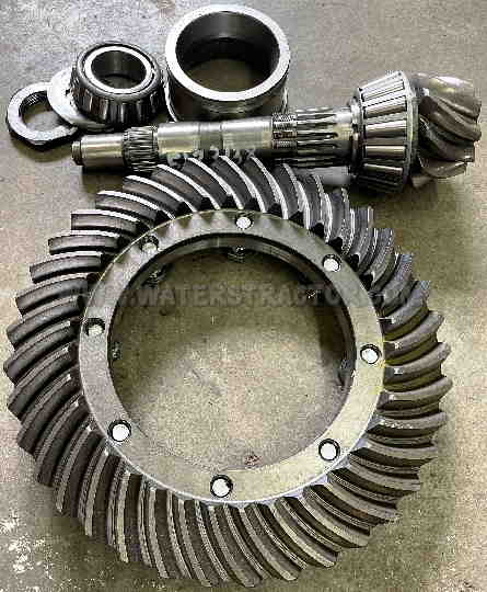 Ford New Holland Bevel Ring Gear & Pinion Set