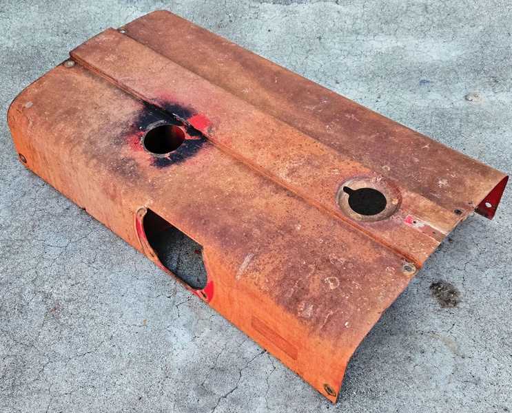 Case IH Internationa Hood, Main