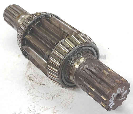 Case IH Internationa Bull Pinion Shaft, 13 Teeth