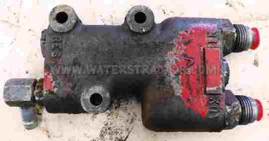 Case IH Internationa Valve, Power Steering Flow Divider