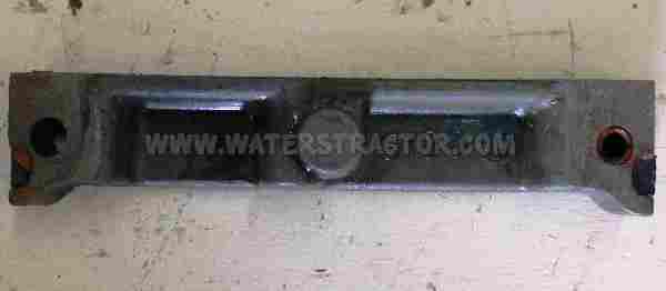 Case IH Internationa Crankshaft Seal Plate