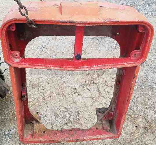 Case IH Internationa Radiator Support