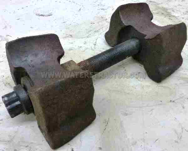 Case IH Internationa Wedge Lock Kit, Rear Wheel