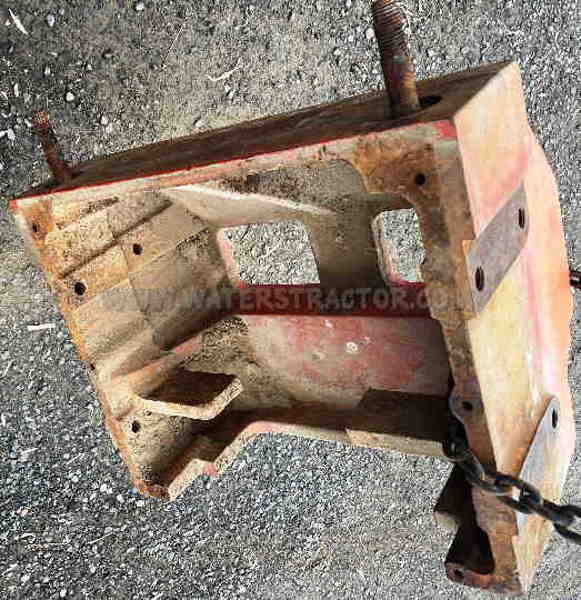 Allis Chalmers Support, Front, Lower
