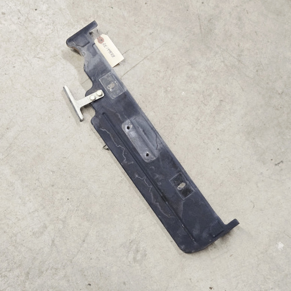 John Deere Plate, Radiator