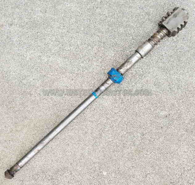 Ford New Holland Nut & Shaft Assy, Steering Gear Box