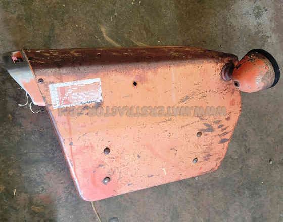 Massey Ferguson Fender, Flat Top, RH