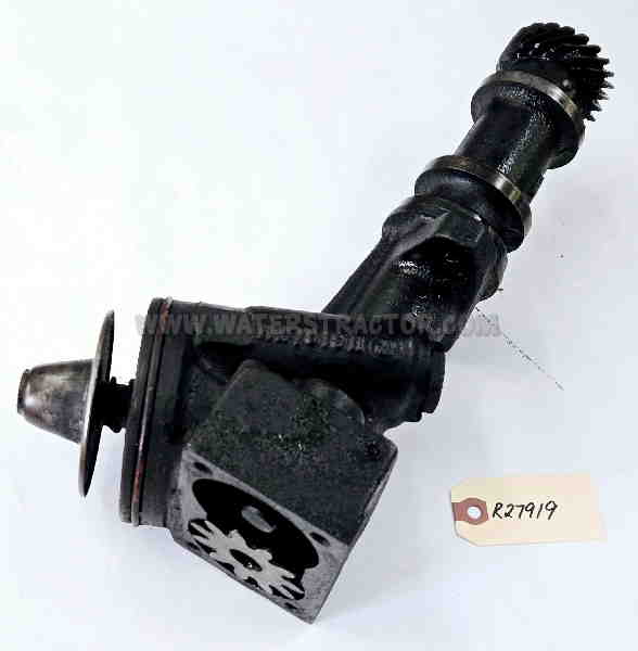 John Deere Housing, Oil Pump